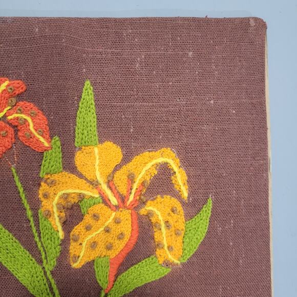 Vintage Embroidery Art Brown Orange Yellow Lilies in Mason Jar 70s Mid Century - Picture 4 of 7